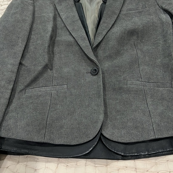 J Brand - Women's Gray Linen Blazer w/ Leather trim - Picture 3 of 4